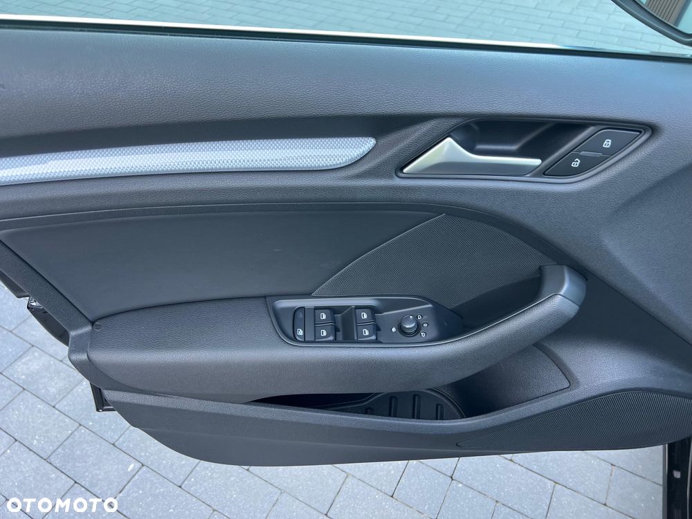 Audi A3 Sportback 1.4 TFSI cylinder on demand ultra Ambition - 19