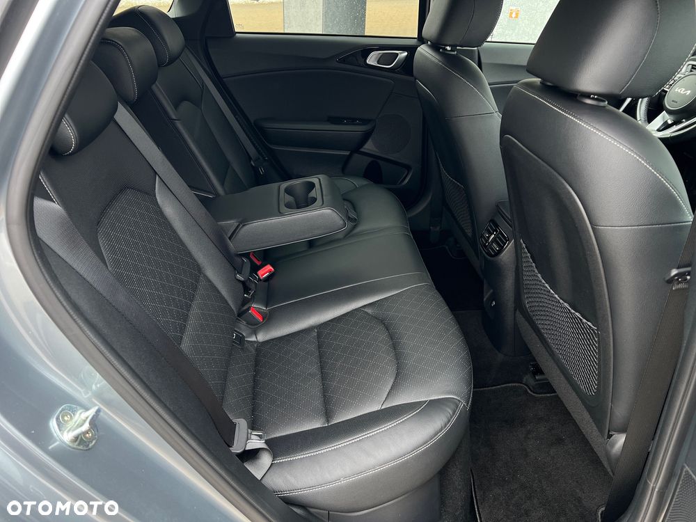 Kia Ceed 1.6 GDI DCT OPF Platinum Edition - 39