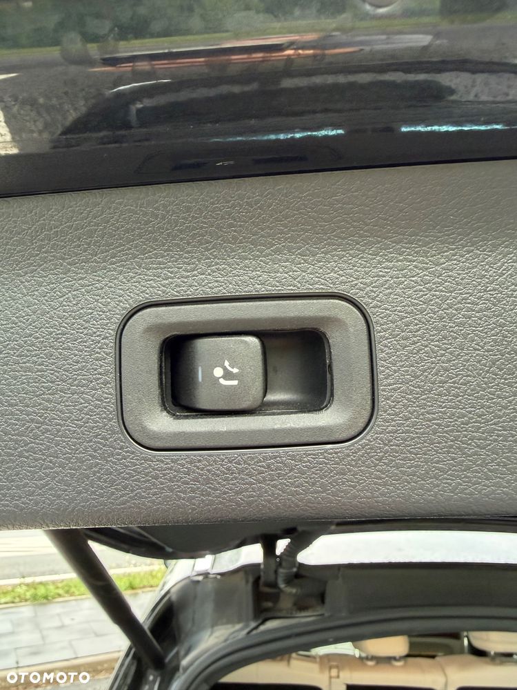 Mercedes-Benz GLS - 15
