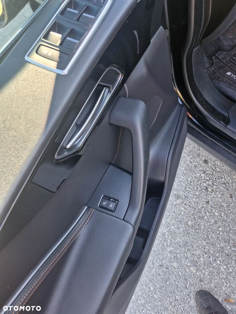 Jaguar F-Pace 2.0 i4D AWD Pure - 10