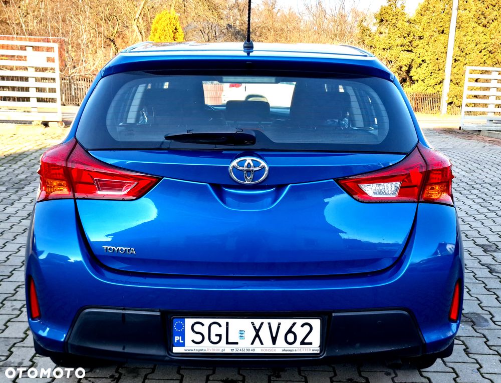 Toyota Auris - 4