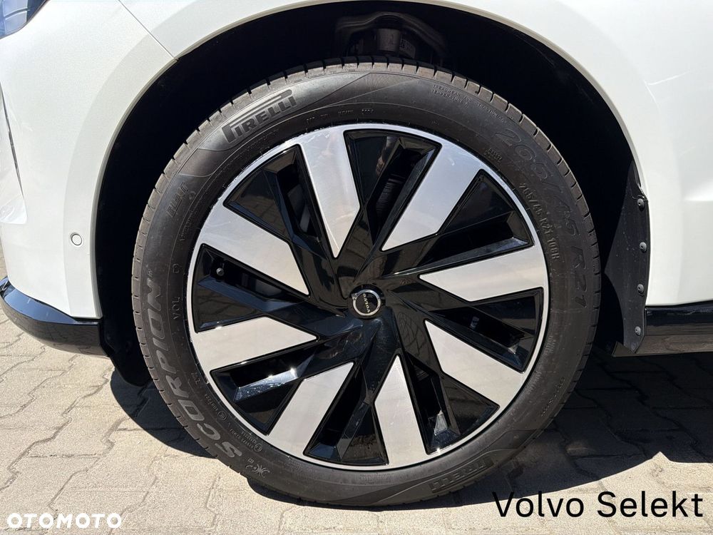 Volvo EX90 - 33