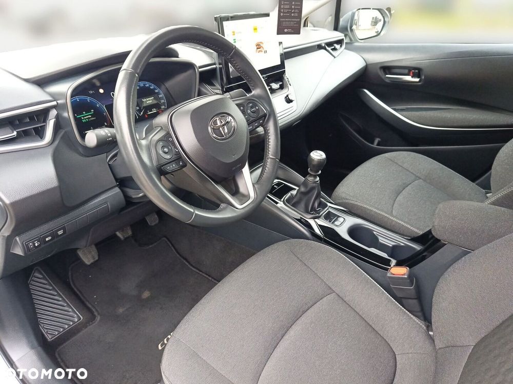 Toyota Corolla - 32