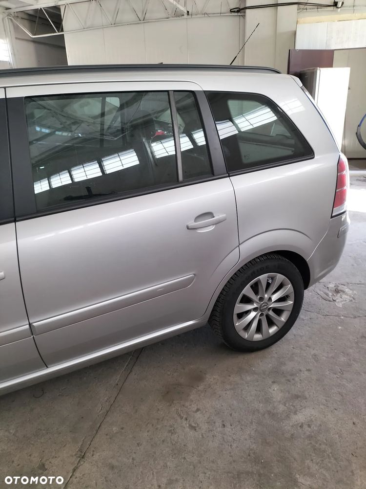 Opel Zafira - 6
