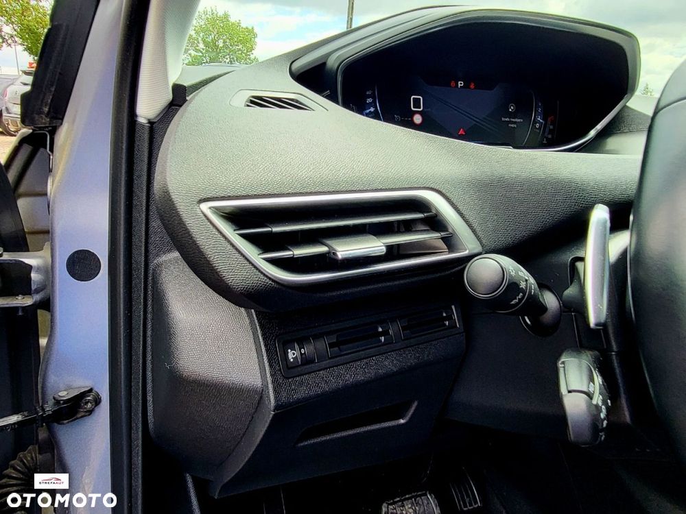 Peugeot 3008 - 25