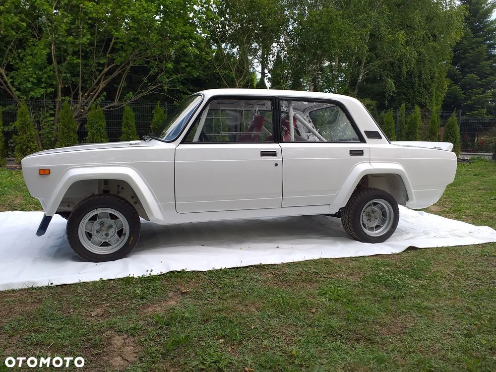 Lada Inny - 12