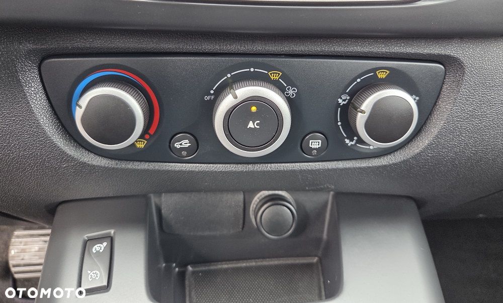 Renault Scenic 1.6 16V TomTom Edition - 23