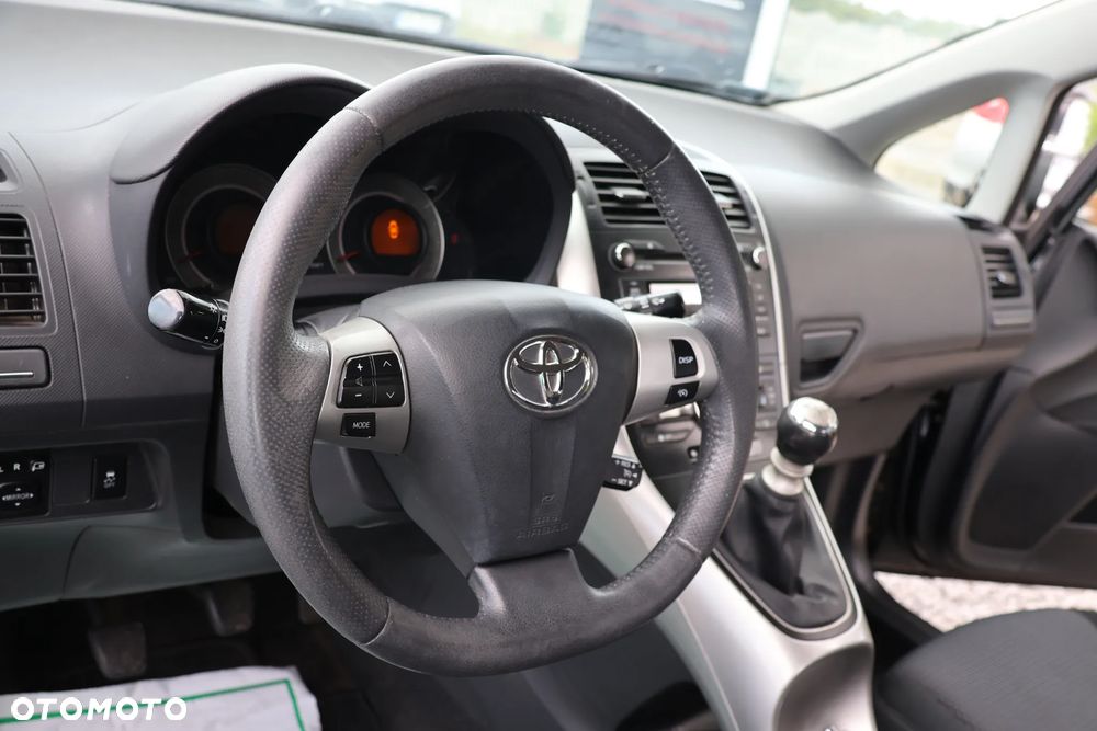Toyota Auris 1.6 Dynamic - 7