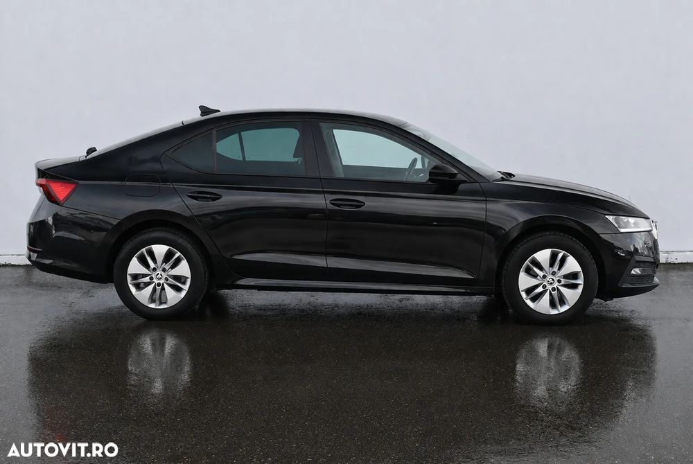 Skoda Octavia 2.0 TDI DSG Ambition - 8