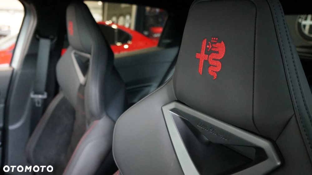 Alfa Romeo Junior 1.2 mHEV Ibrida Speciale eDCT - 16