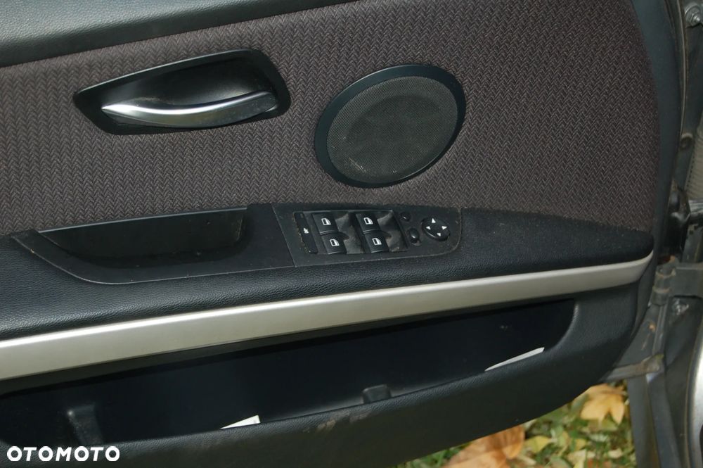 BMW Seria 3 320i - 19