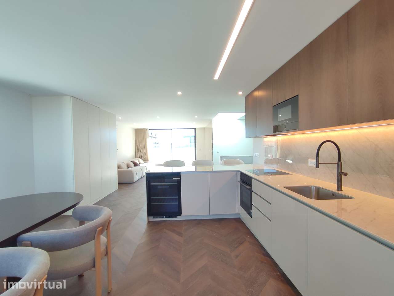 T4 Dúplex  com elevador privado, amplas vistas, jacuzzi no terraço - Grande imagem: 5/37