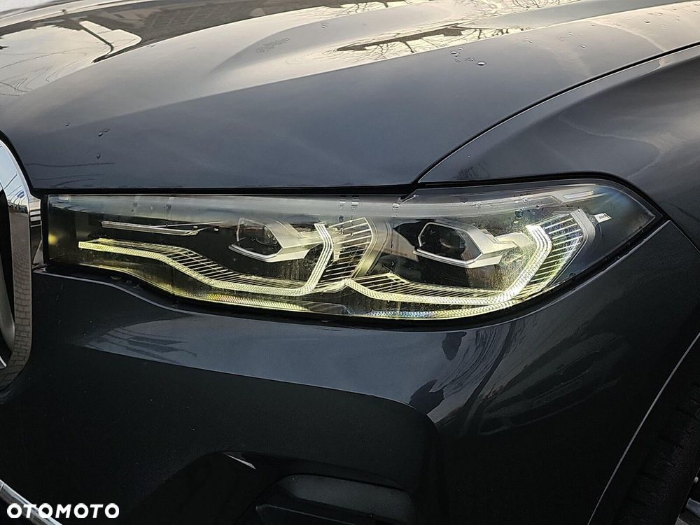 BMW X7 - 40