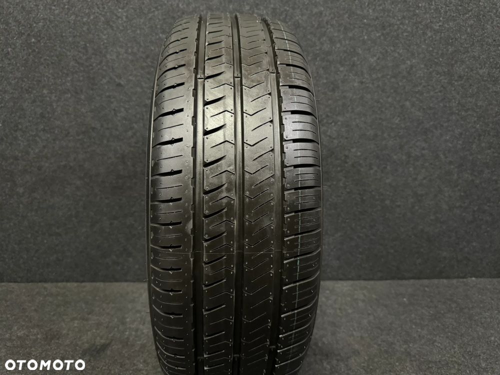 Hankook Radial RA28E 215/65/16C 102H 1szt. Nowa z zapasu! - 1