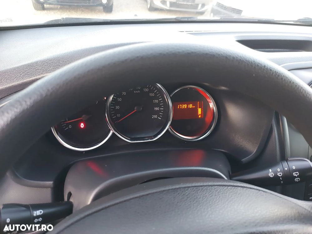 Dacia Sandero - 13