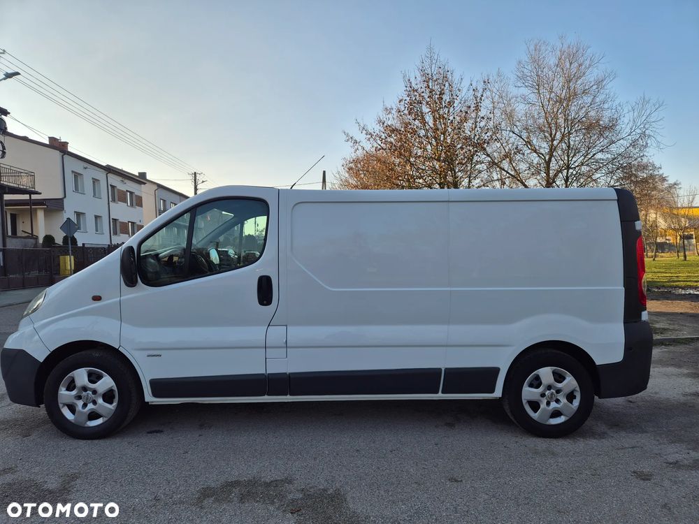 Opel Vivaro - 10