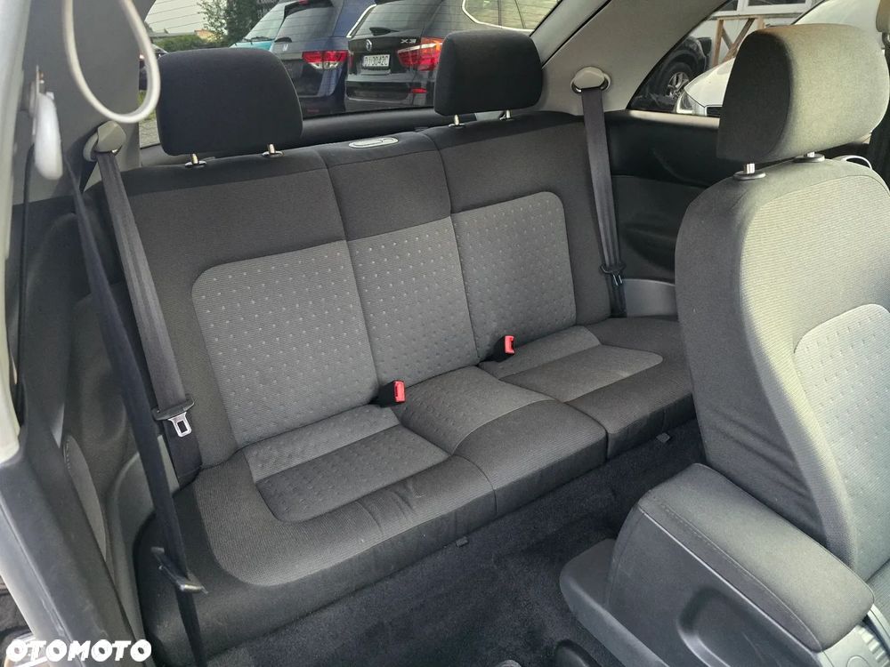 Volkswagen New Beetle 1.6 Freestyle - 35