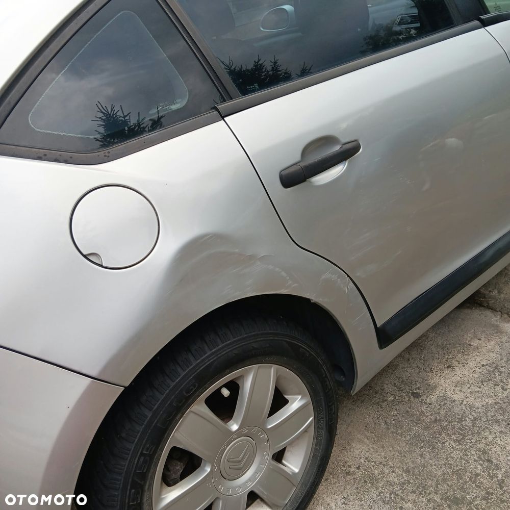 Citroën C4 - 4