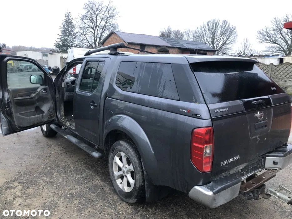 Halogen z mocowaniem Nissan navara d40 - 6