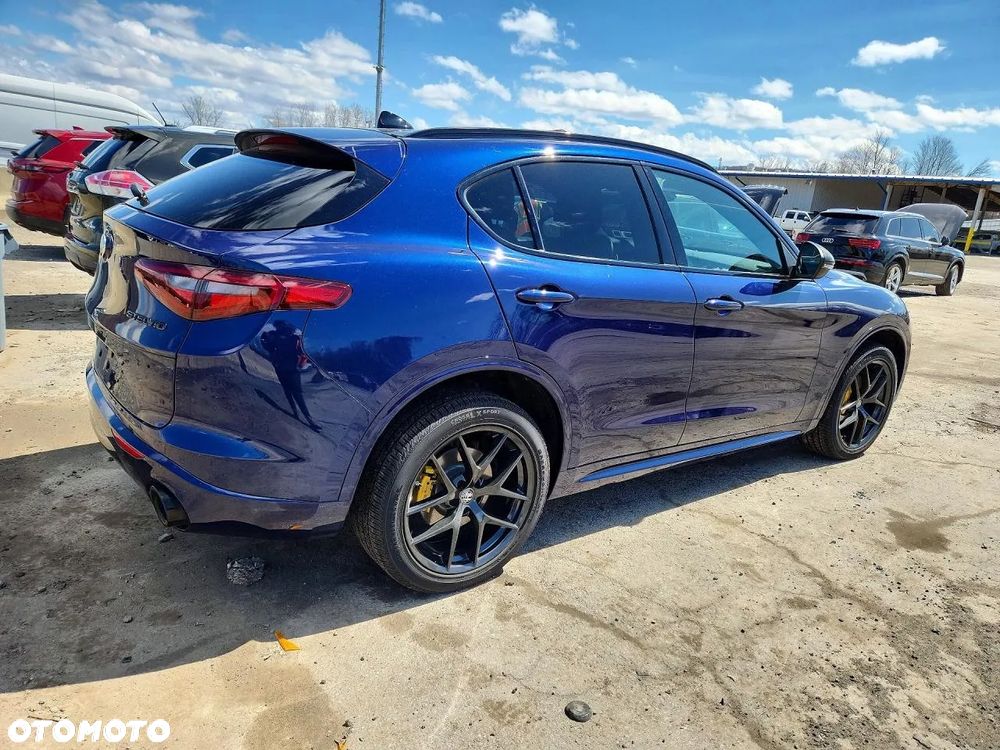 Alfa Romeo Stelvio 2.0 Turbo 16V AT8-Q4 Veloce Ti - 5
