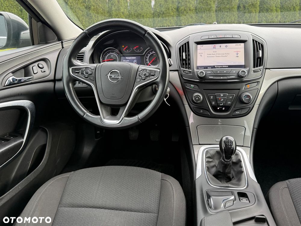 Opel Insignia - 30