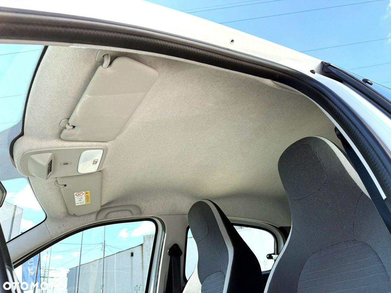 Renault Twingo SCe 70 LIMITED 2018 - 24