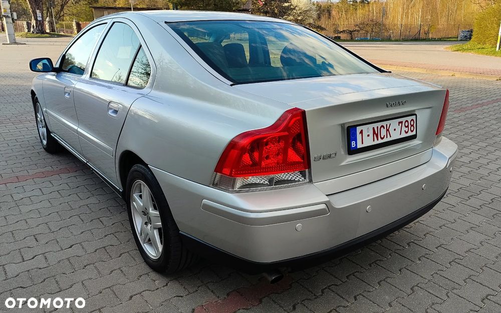 Volvo S60 D5 Kinetic - 9