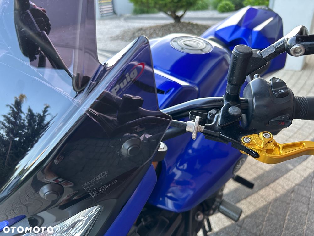 Yamaha FZ8 - 8