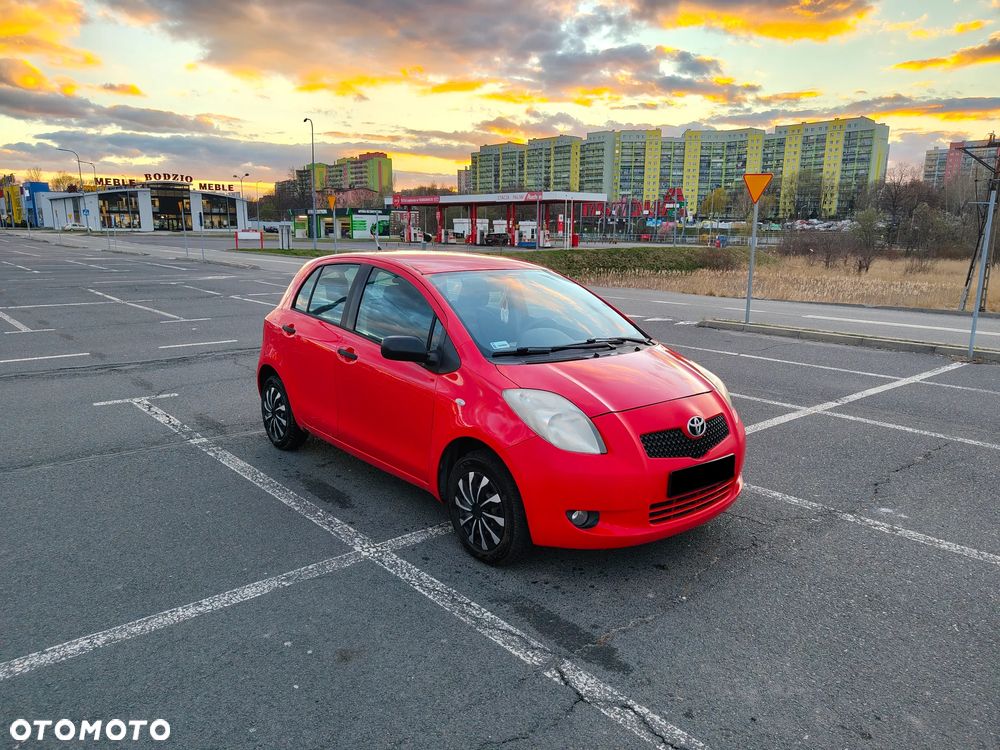 Toyota Yaris 1.0 Terra - 5
