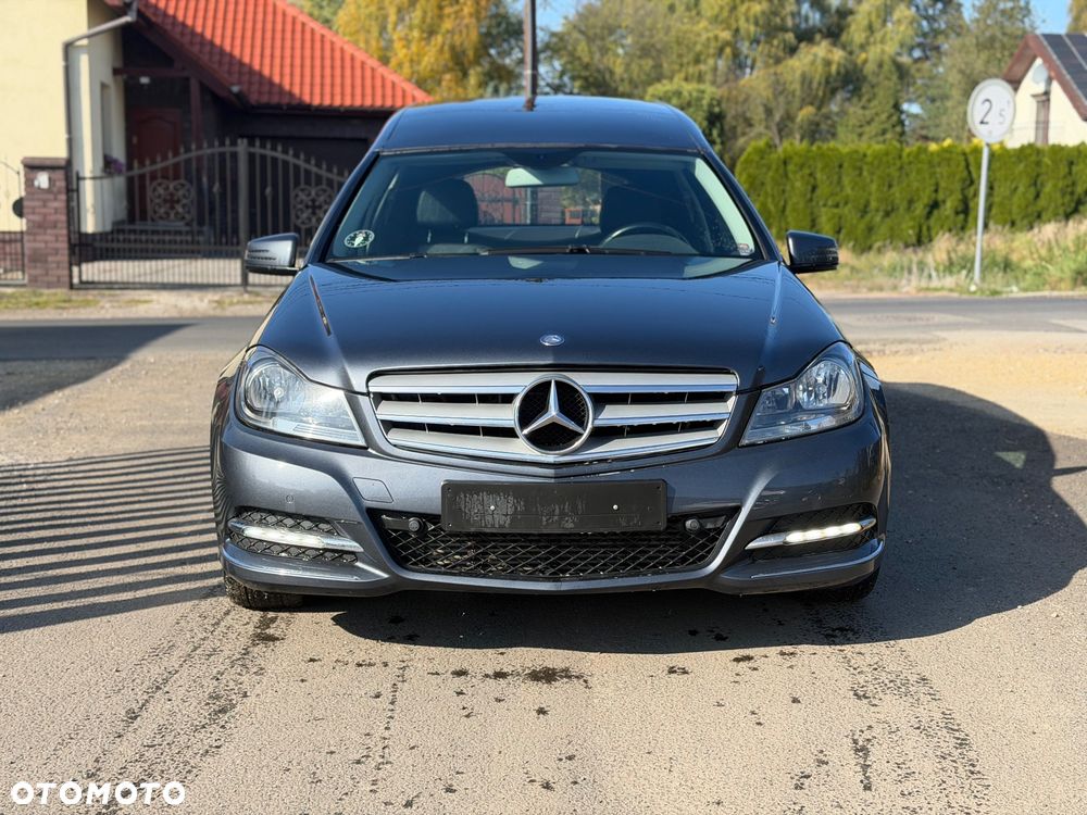 Mercedes-Benz C-Class 2013 photo 2