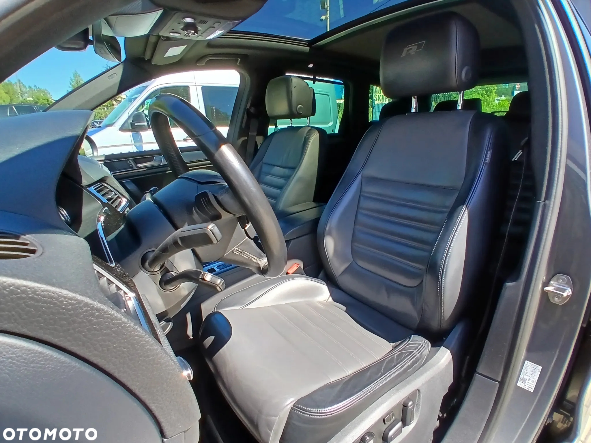 Volkswagen Touareg 3.0 V6 TDI BMT Perfectline R-Style - 9