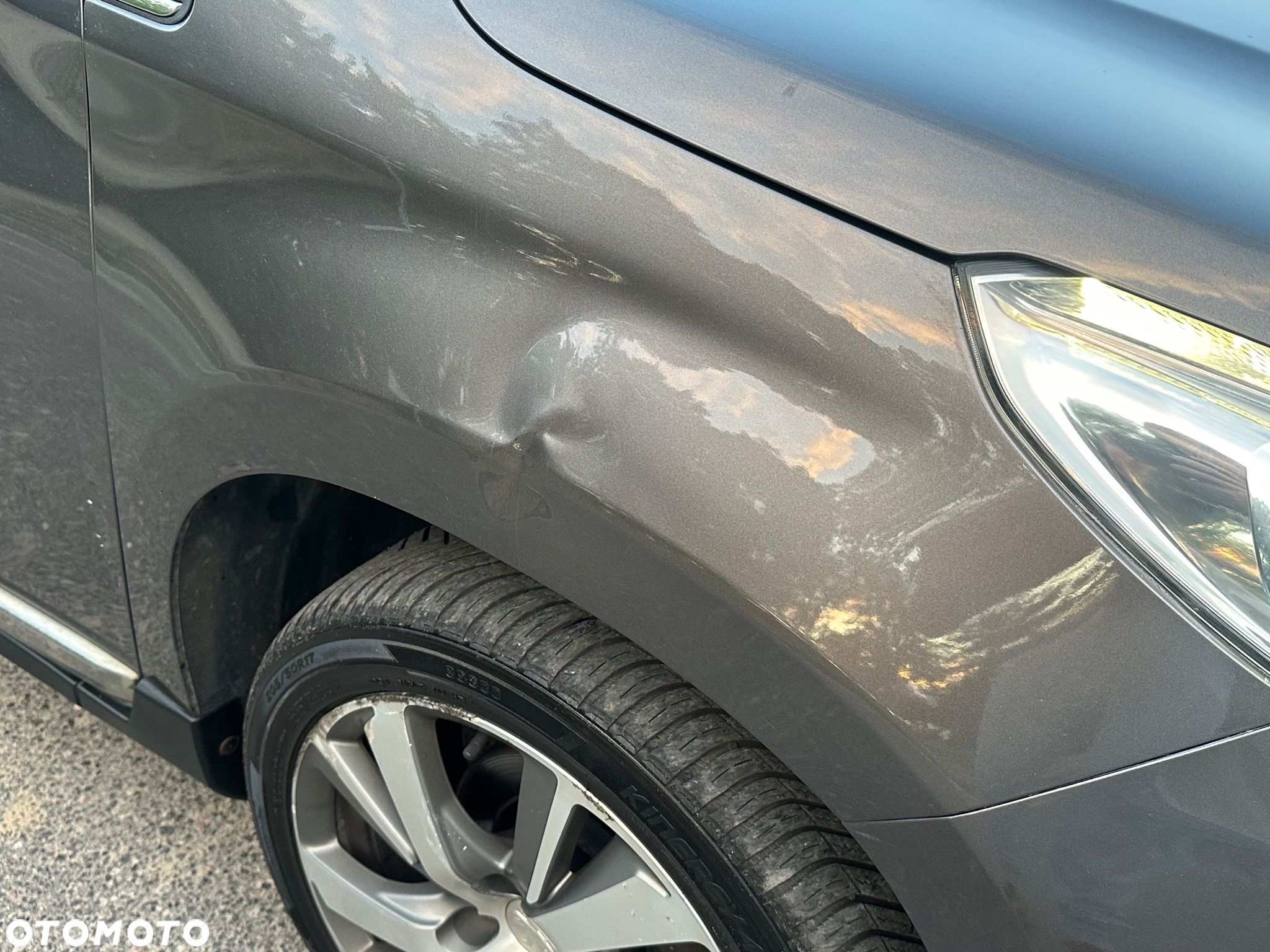 Peugeot 2008 1.6 e-HDi Allure S&S - 9