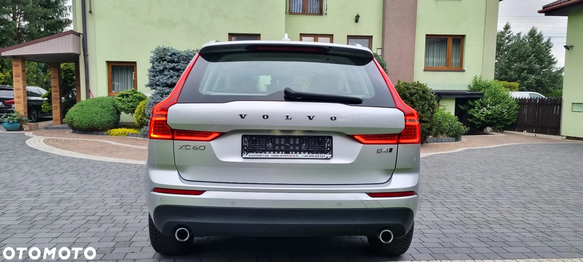 Volvo XC 60 B4 D AWD Geartronic Momentum Pro - 9