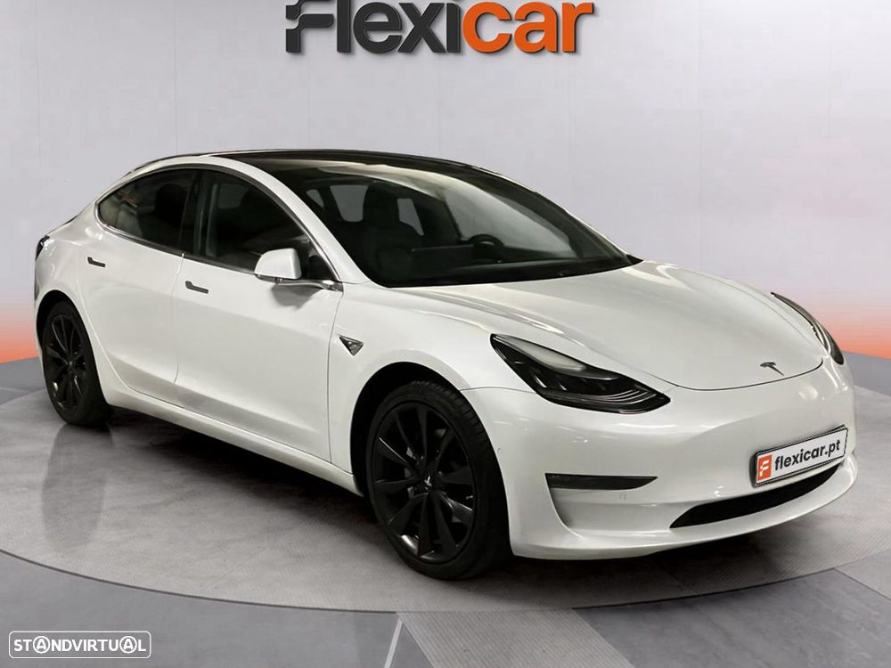 Tesla Model 3 - 1