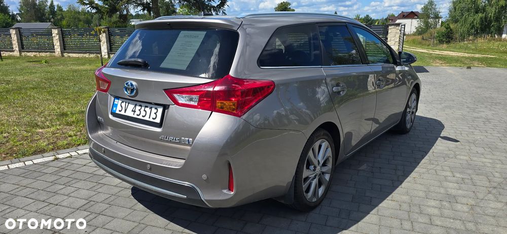 Toyota Auris 1.8 HSD Luna - 12