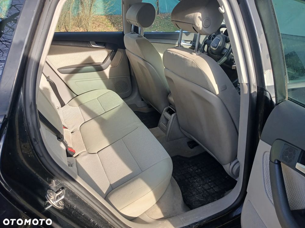 Audi A3 Sportback - 6