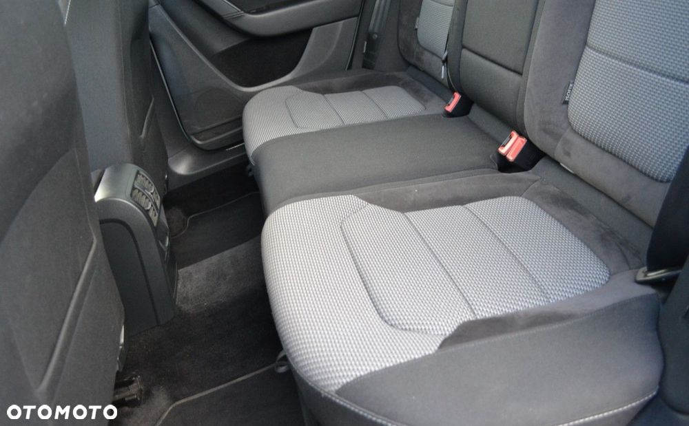 Volkswagen Passat Alltrack - 26