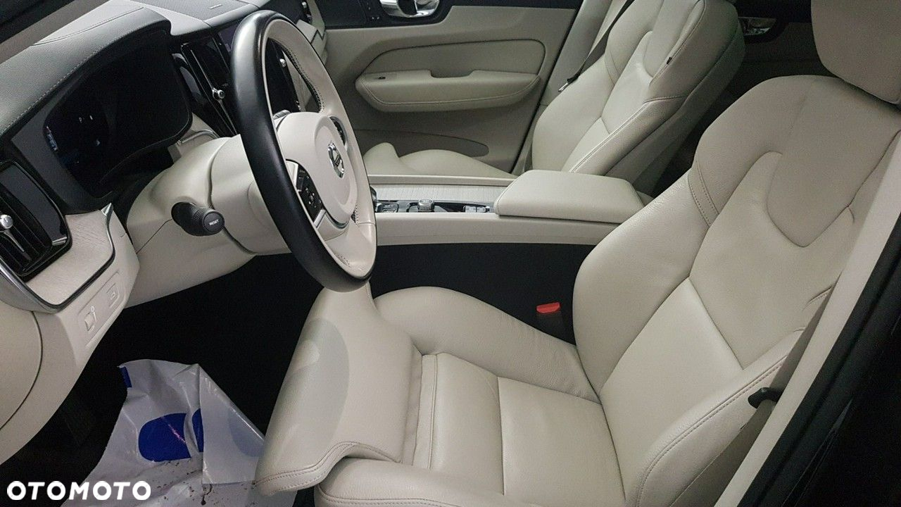 Volvo XC 60 - 20