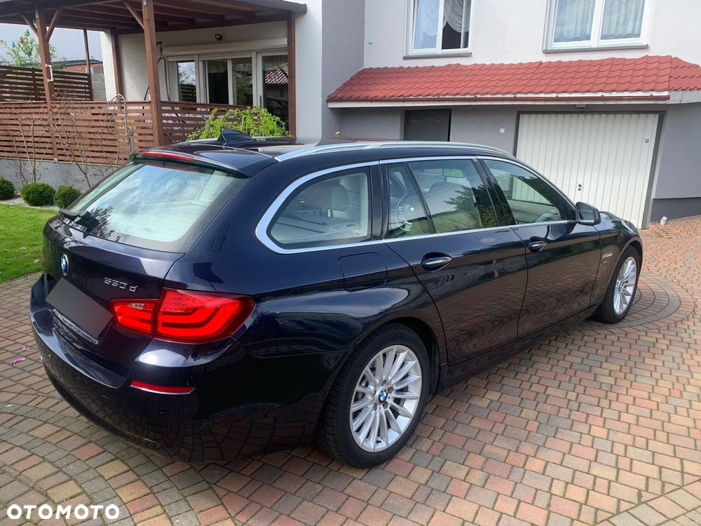 BMW Seria 5 530d xDrive - 5