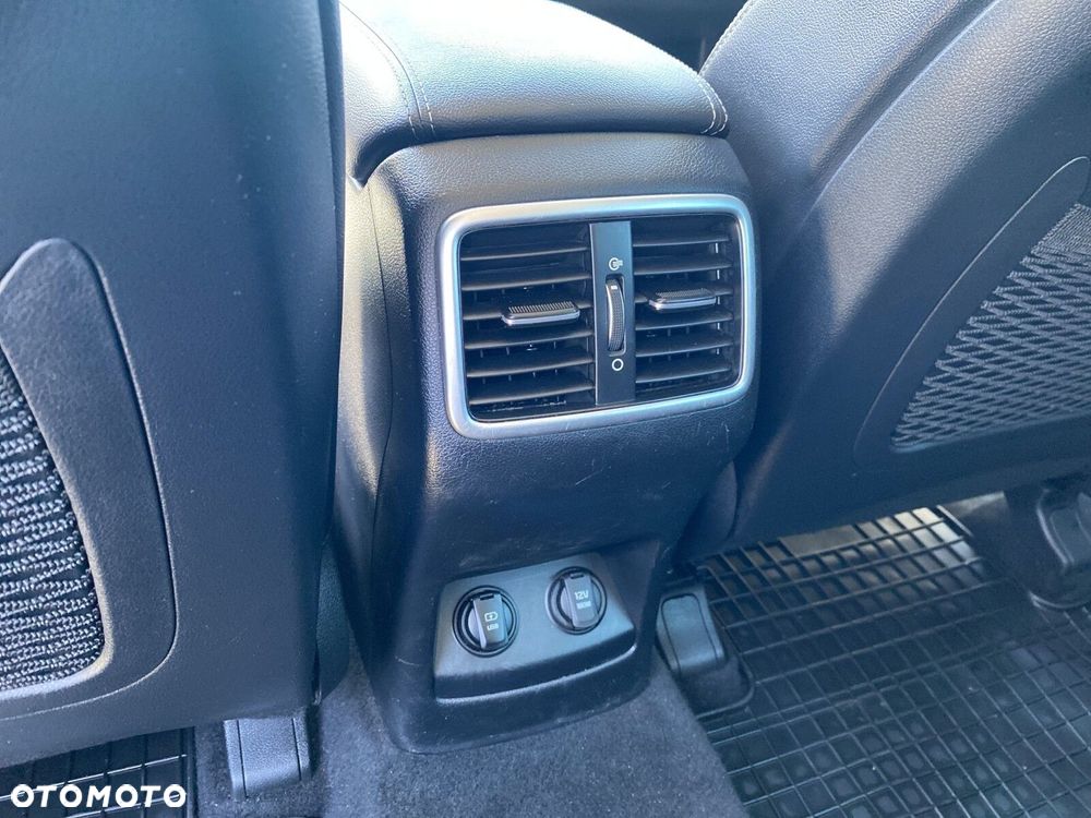 Kia Sportage - 14