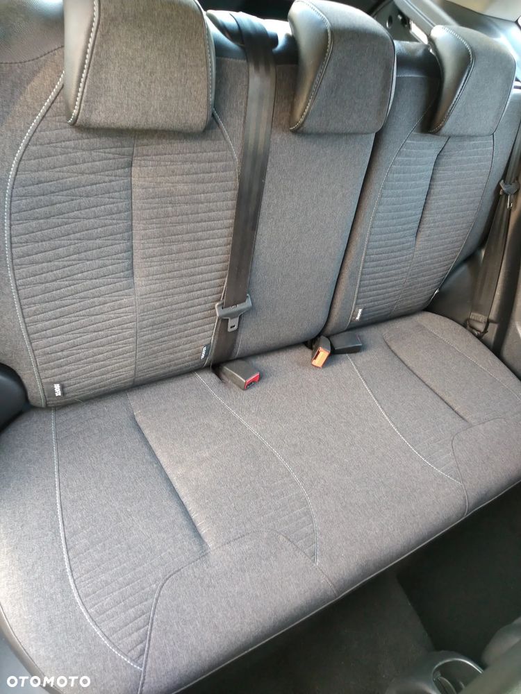 Citroën C3 1.2 PureTech Exclusive - 23