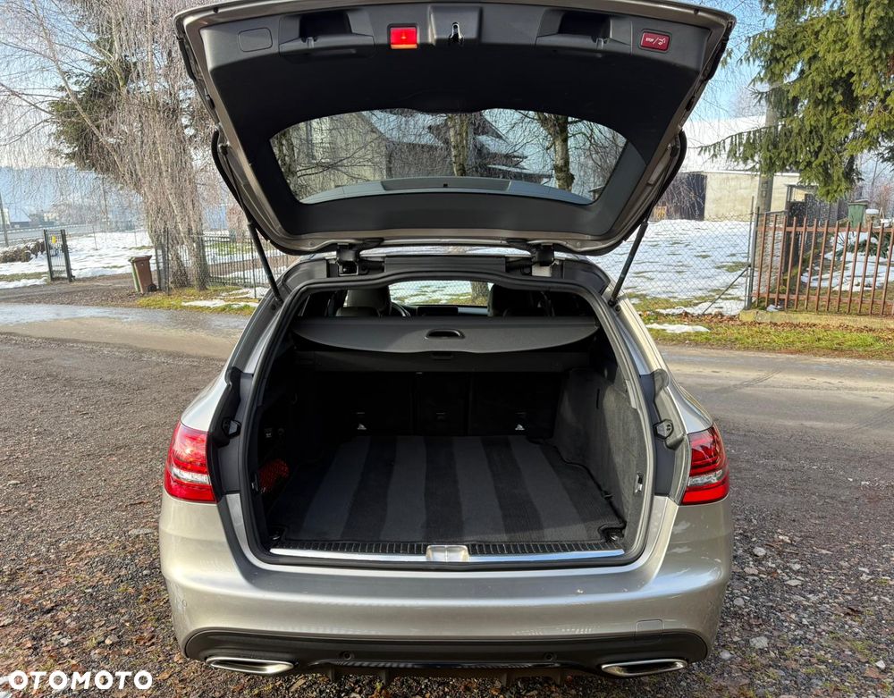 Mercedes-Benz Klasa C 180 9G-TRONIC AMG Line - 35