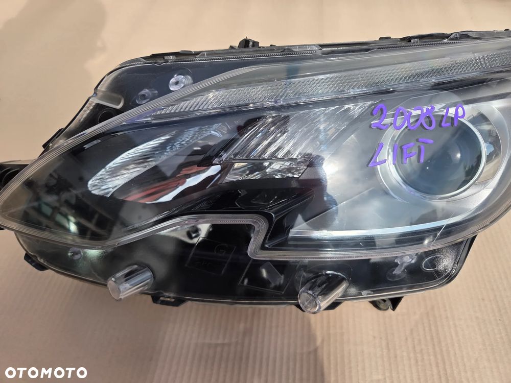 Lampa przednia lewa  Peugeot 2008 I LIFT  9825313980 - 3