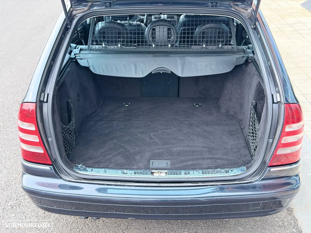 Mercedes-Benz C 220 CDi Avantgarde Aut. - 13