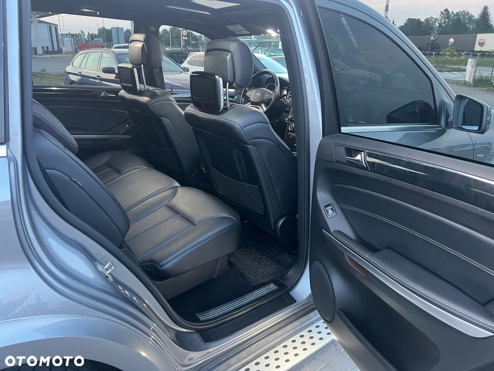 Mercedes-Benz GL 350 BlueTEC 4-Matic - 24