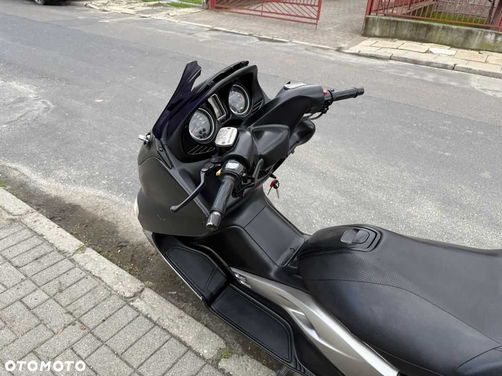 Yamaha Tmax - 22