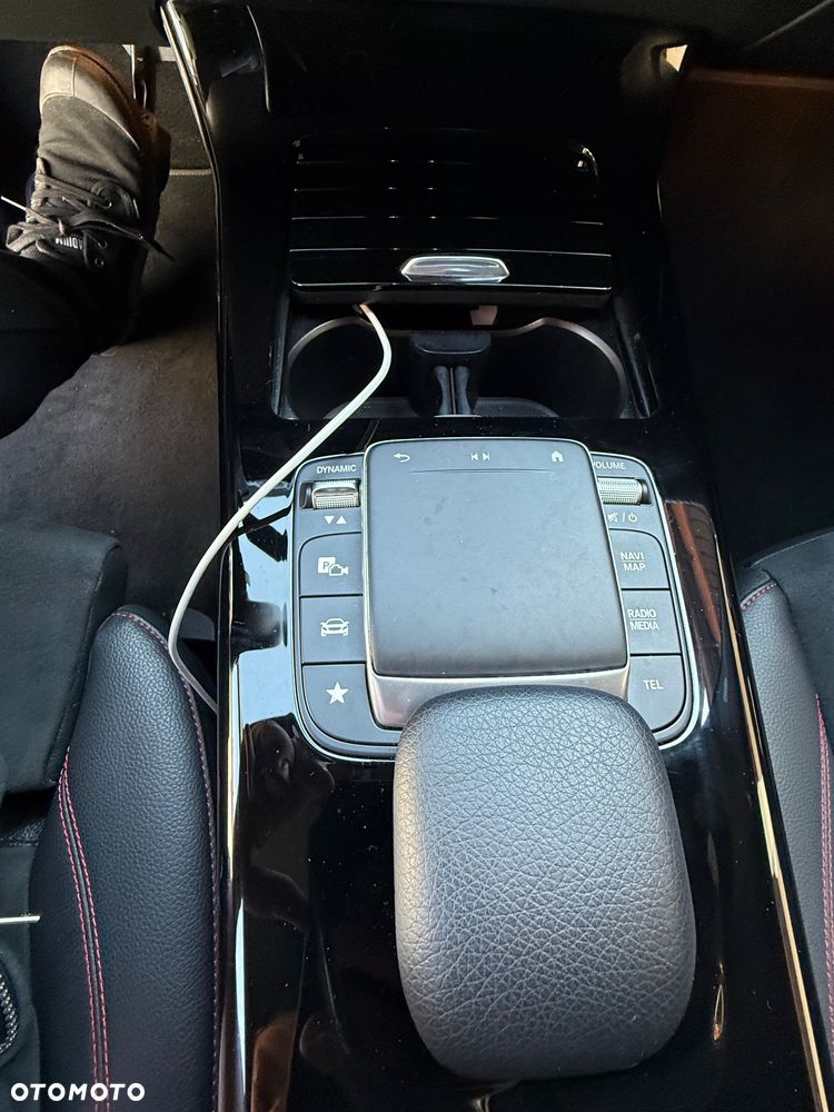Mercedes-Benz CLA - 20