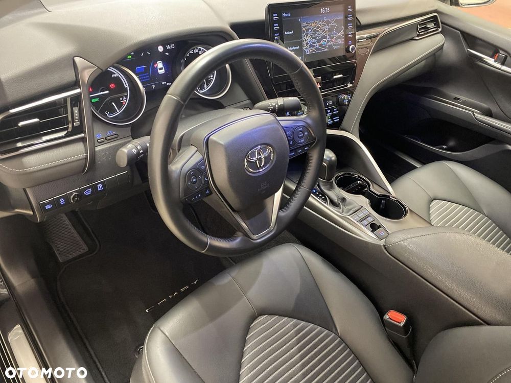 Toyota Camry 2.5 Hybrid Prestige CVT - 3