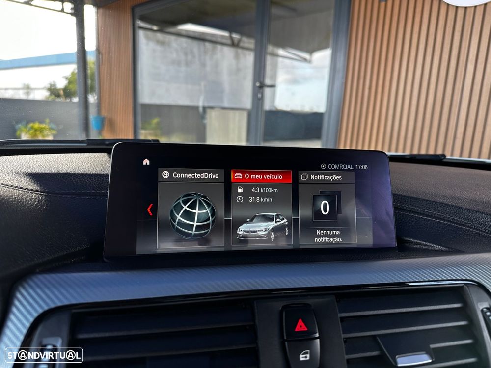 BMW 330 e iPerformance Pack M - 27