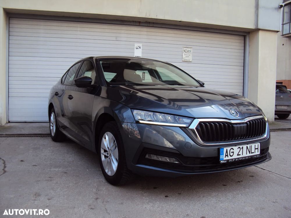 Skoda Octavia 2.0 TDI DSG Style - 1